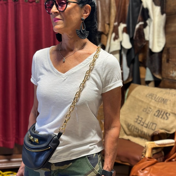 Black leather crossbody - Picture 7 of 7